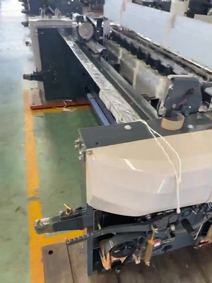 آلة النسيج حالة جديدة 822 نموذج نسيج البوليستر النسيج التلقائي تلوح في الأفق Water Jet Loom